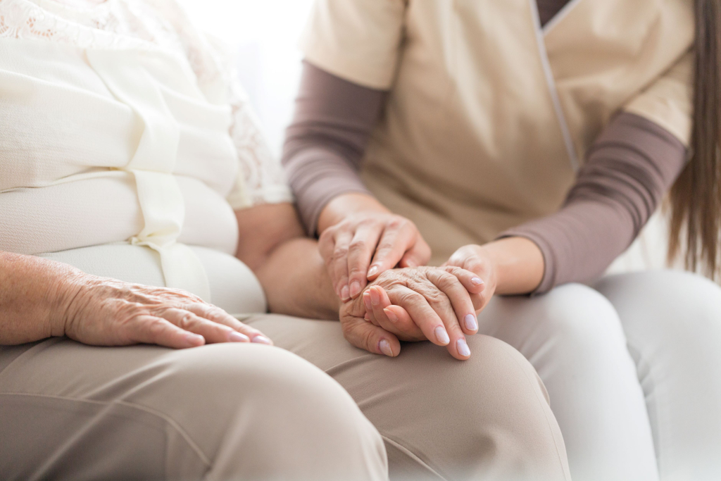 Parkinson: síntomas, tratamiento y apoyo en centros de día